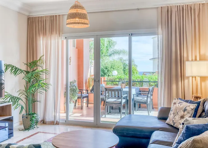 Hanami La Fragata Garden 2 *