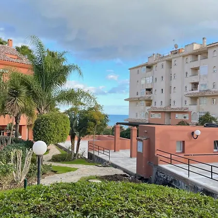 Hanami La Fragata Garden 2 *