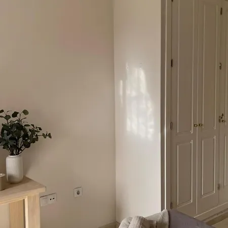 Διαμέρισμα Hanami La Fragata Garden 2 *