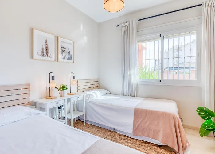 Hanami La Fragata Garden 2 *