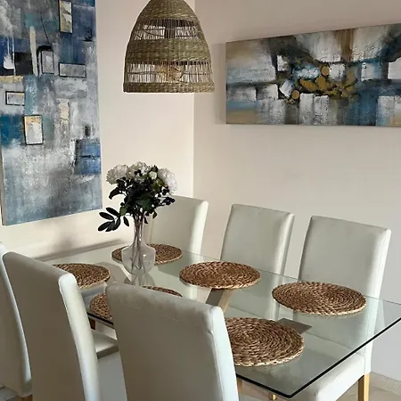 Hanami La Fragata Garden 2 *