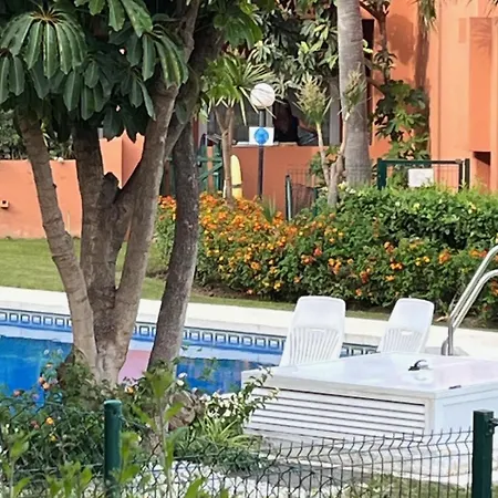 Hanami La Fragata Garden 2 * Estepona