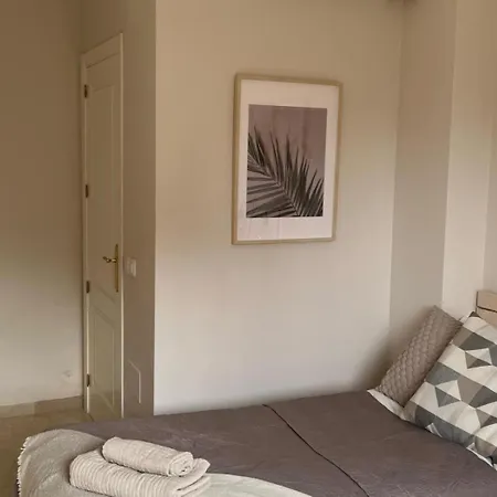 Hanami La Fragata Garden 2 * Estepona